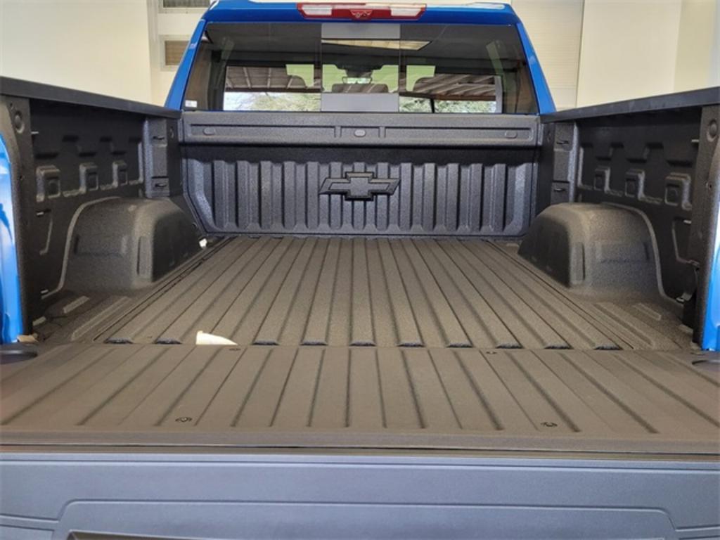 2023 Chevrolet Silverado 1500 LTZ photo