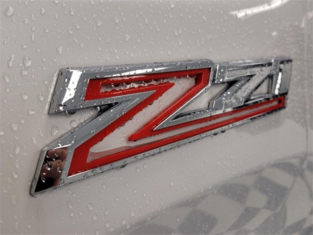 2023 Chevrolet Silverado 1500 LTZ photo