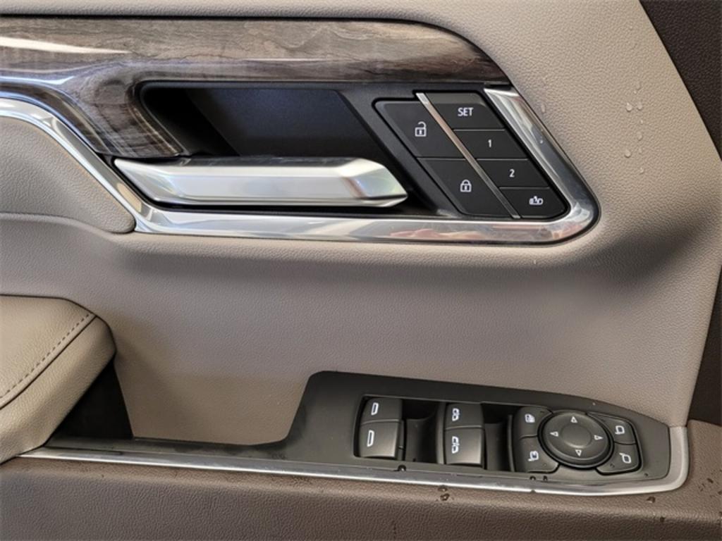 2023 Chevrolet Silverado 1500 LTZ photo