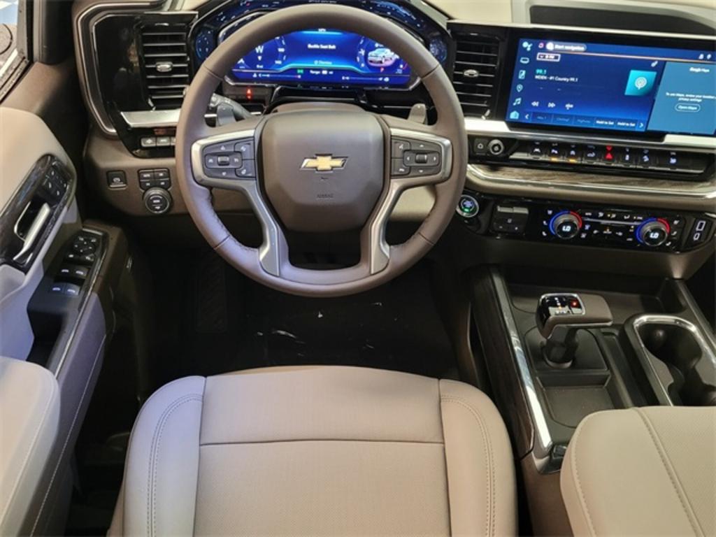 2023 Chevrolet Silverado 1500 LTZ photo