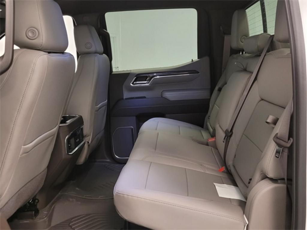2023 Chevrolet Silverado 1500 LTZ photo