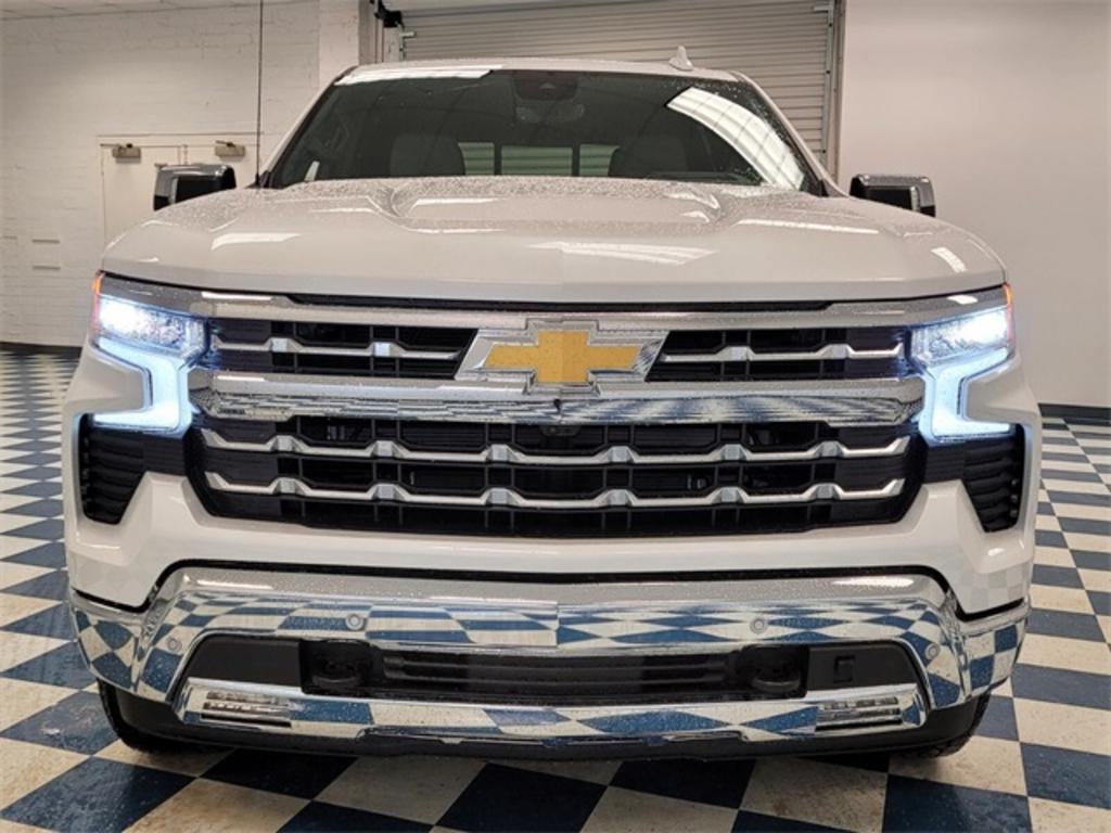 2023 Chevrolet Silverado 1500 LTZ photo