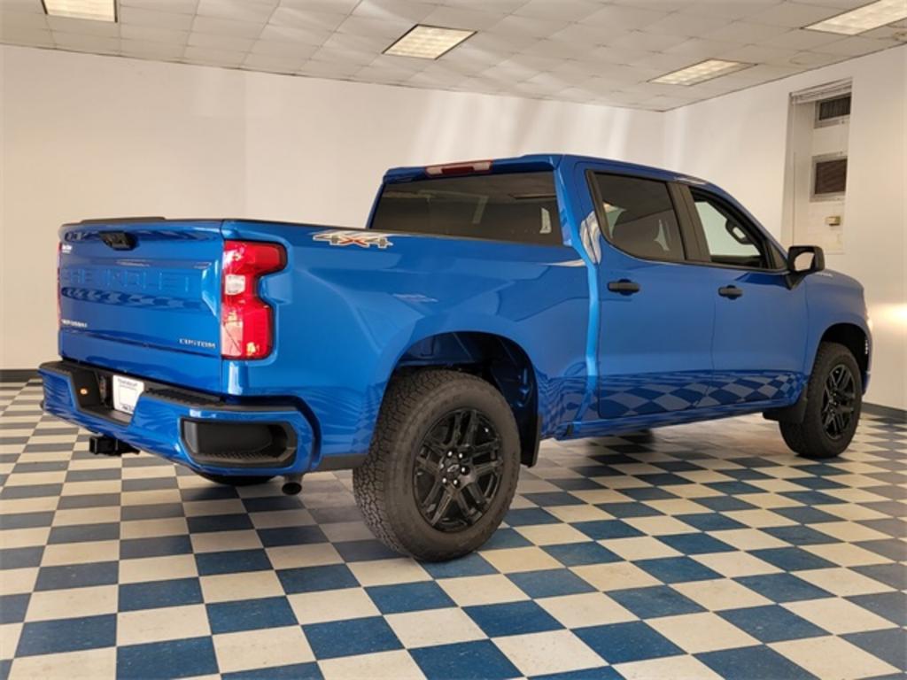 2023 Chevrolet Silverado 1500 Custom photo