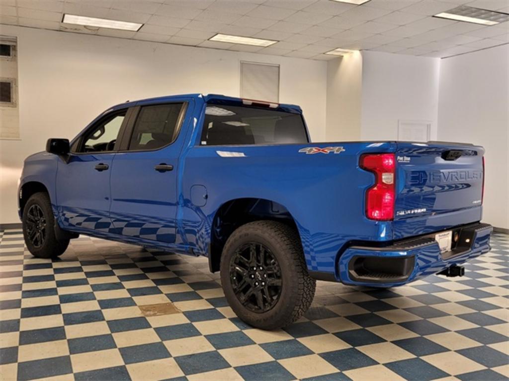 2023 Chevrolet Silverado 1500 Custom photo