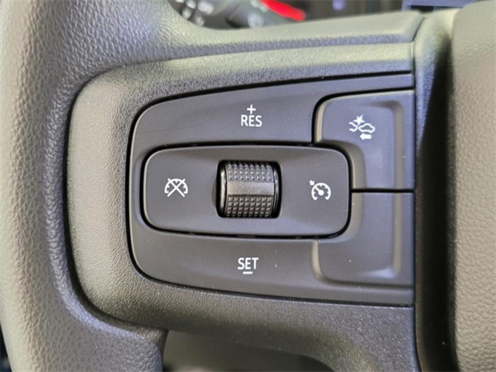 2023 Chevrolet Silverado 1500 Custom photo