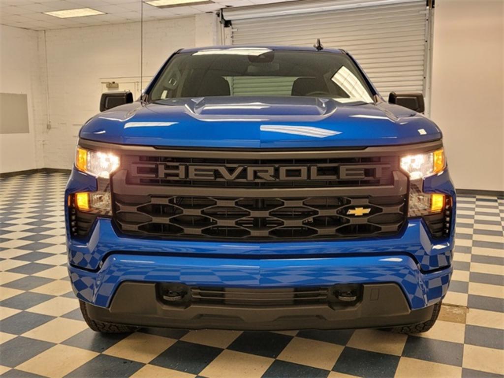 2023 Chevrolet Silverado 1500 Custom photo