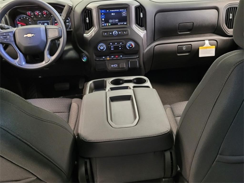2023 Chevrolet Silverado 1500 Custom photo