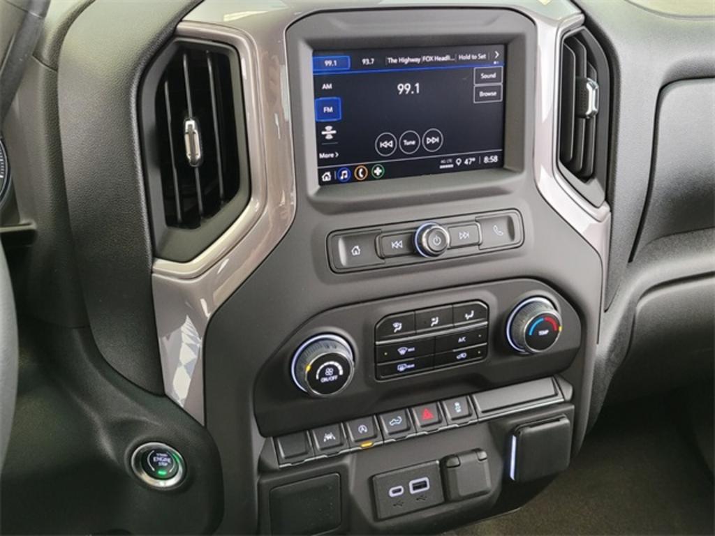 2023 Chevrolet Silverado 1500 Custom photo