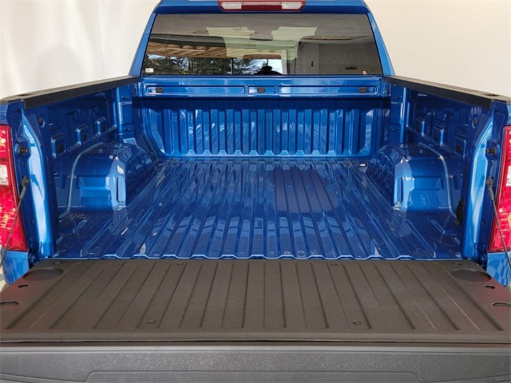2023 Chevrolet Silverado 1500 Custom photo