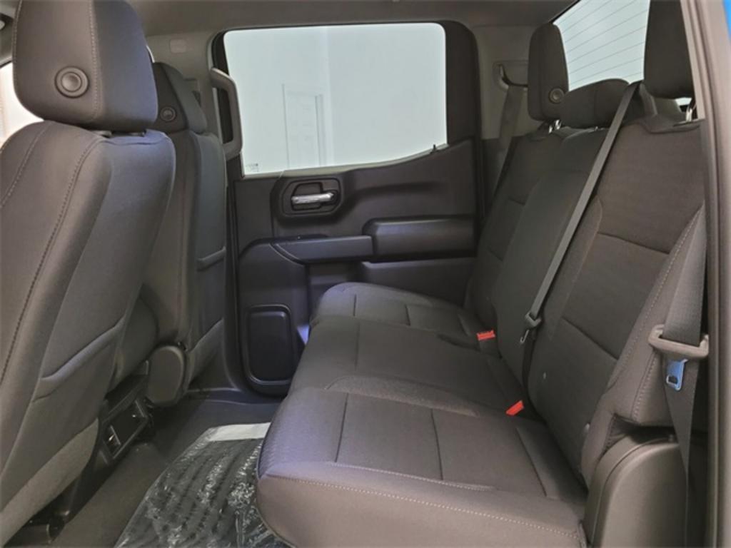2023 Chevrolet Silverado 1500 Custom photo