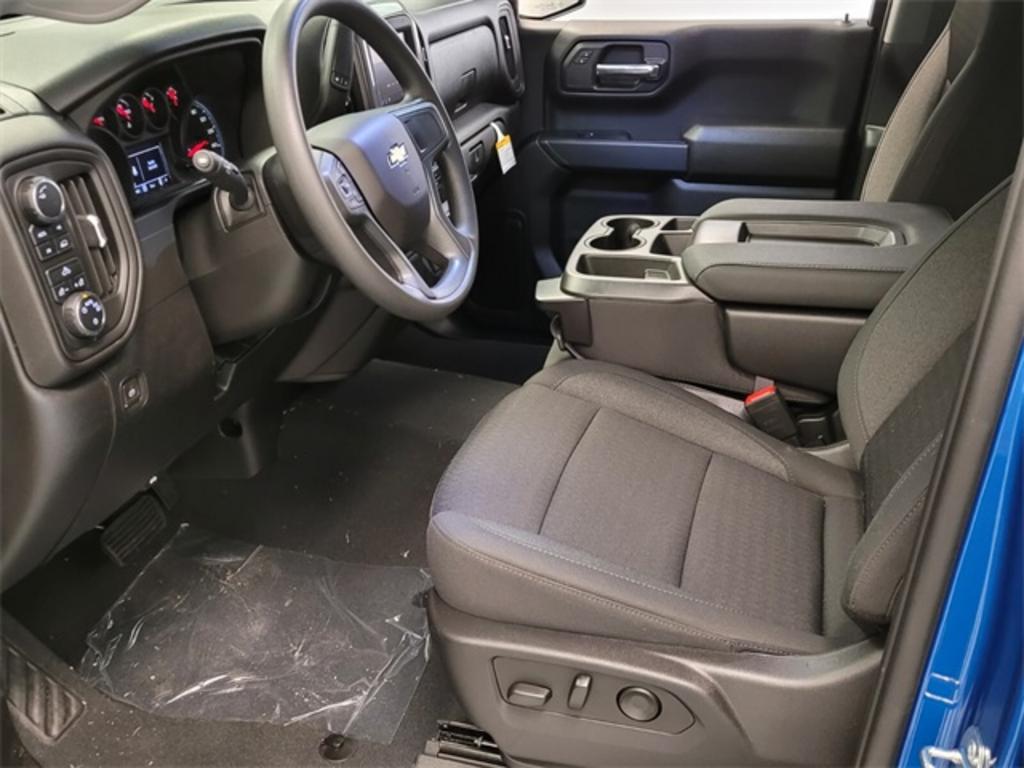 2023 Chevrolet Silverado 1500 Custom photo