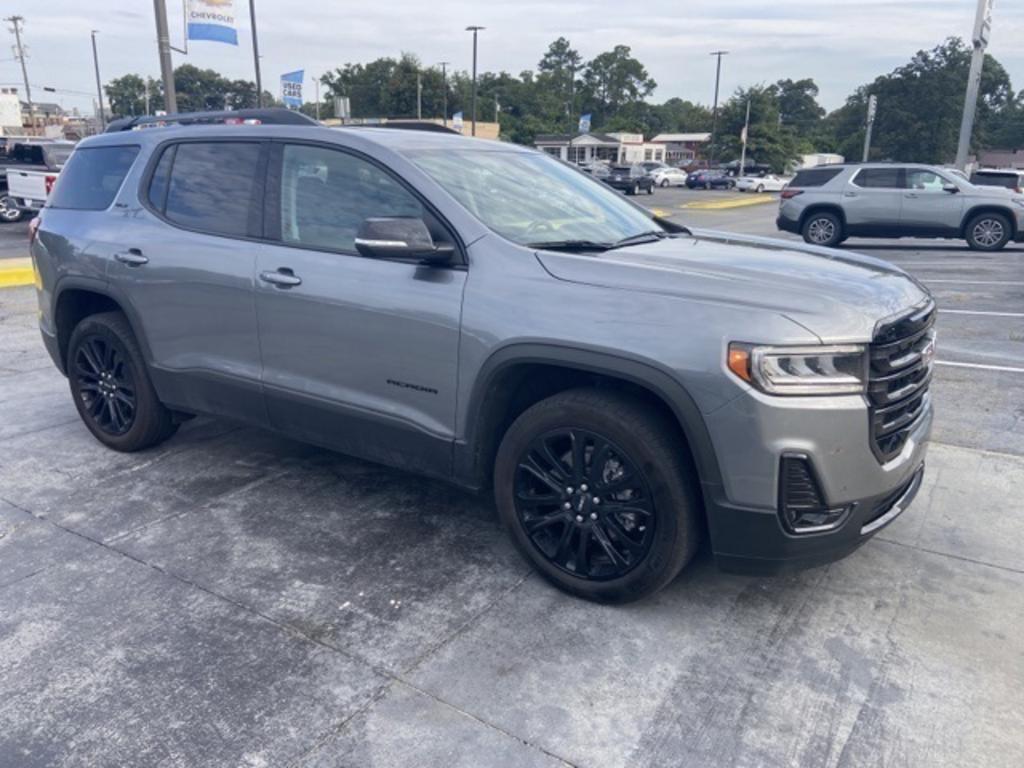2022 GMC Acadia SLT photo