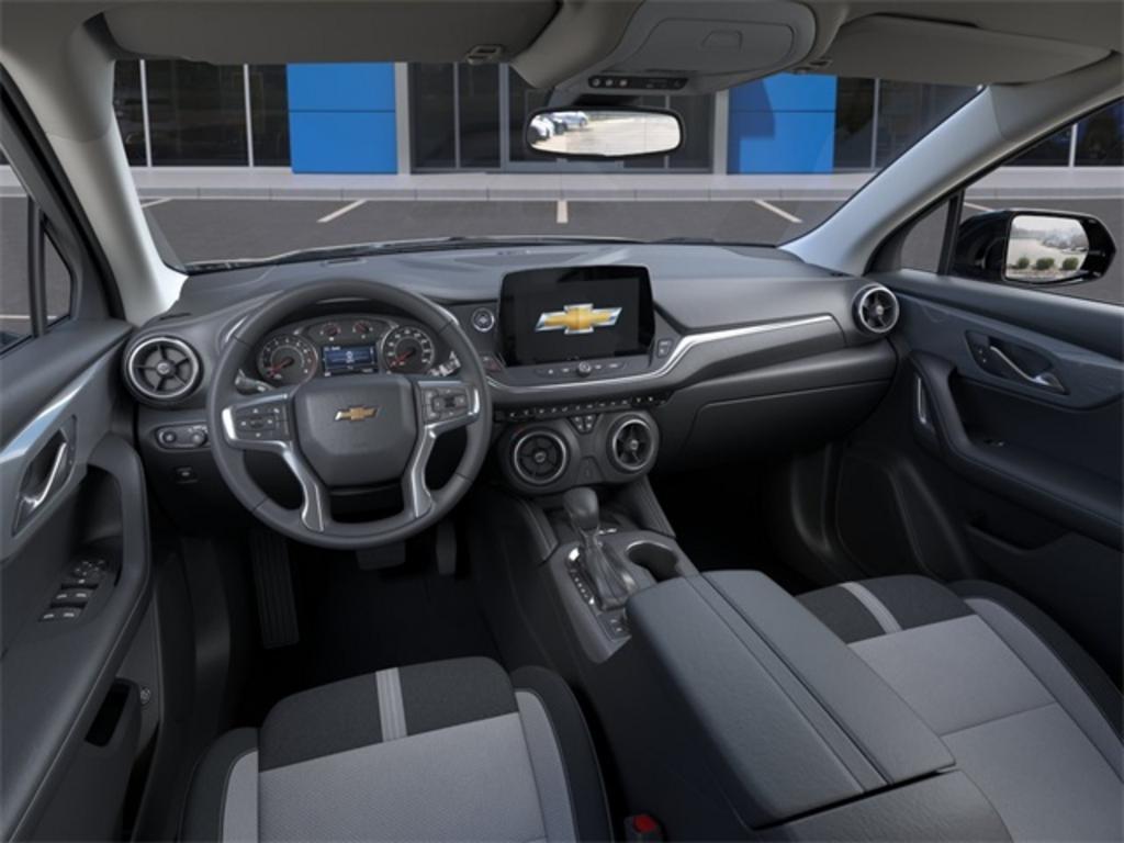 2023 Chevrolet Blazer - $35,900
