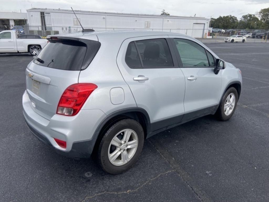 2020 Chevrolet Trax LS photo