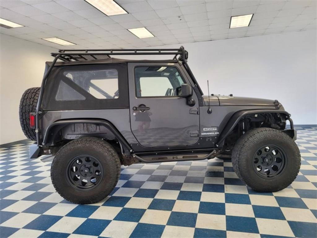 2017 Jeep Wrangler - $26,000