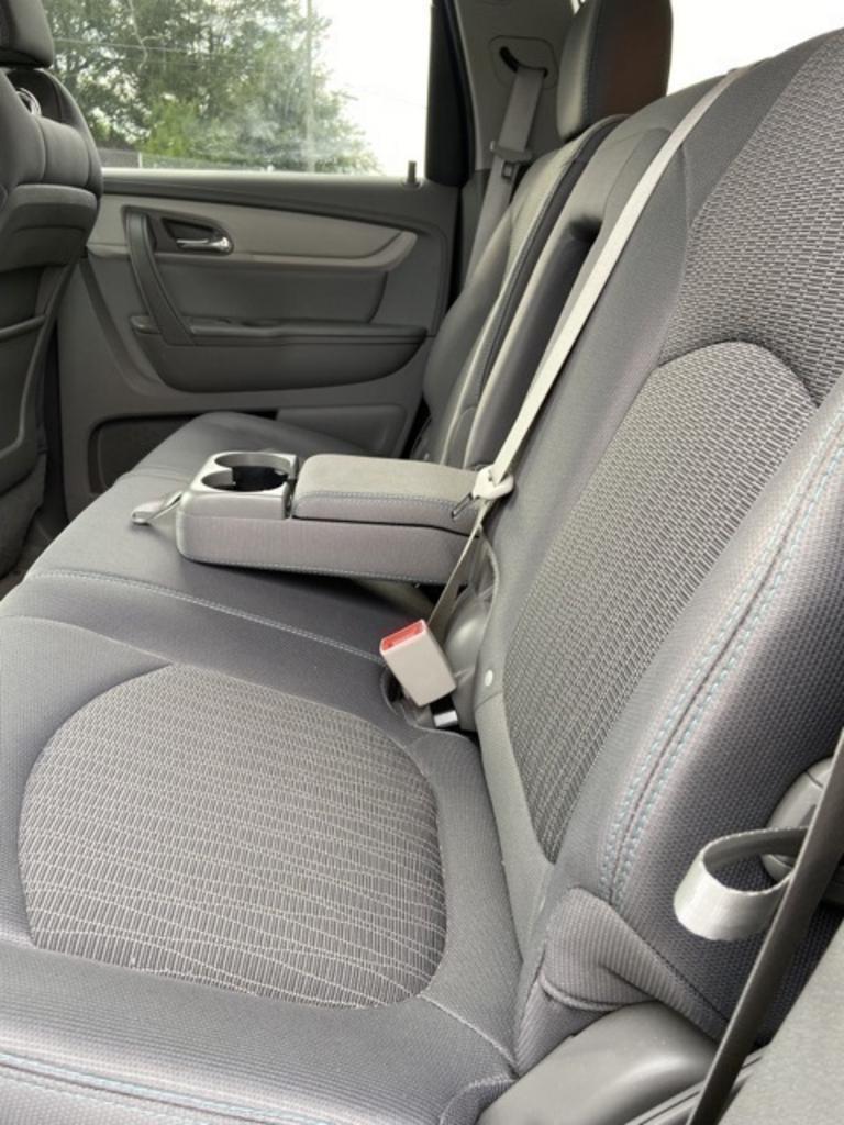 2015 Chevrolet Traverse - $18,000