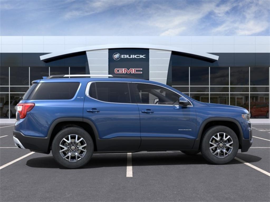 2023 GMC Acadia SLE photo