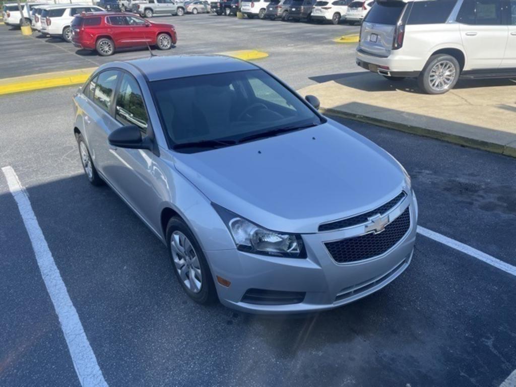 2012 Chevrolet Cruze - $8,000