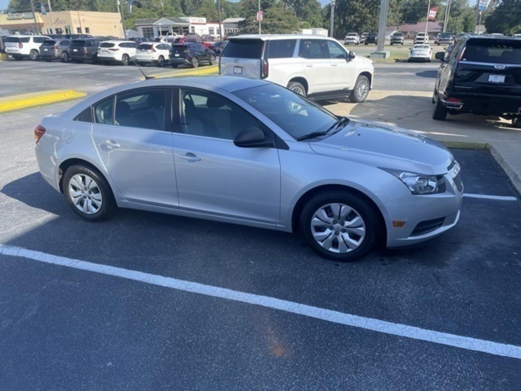 2012 Chevrolet Cruze - $8,000