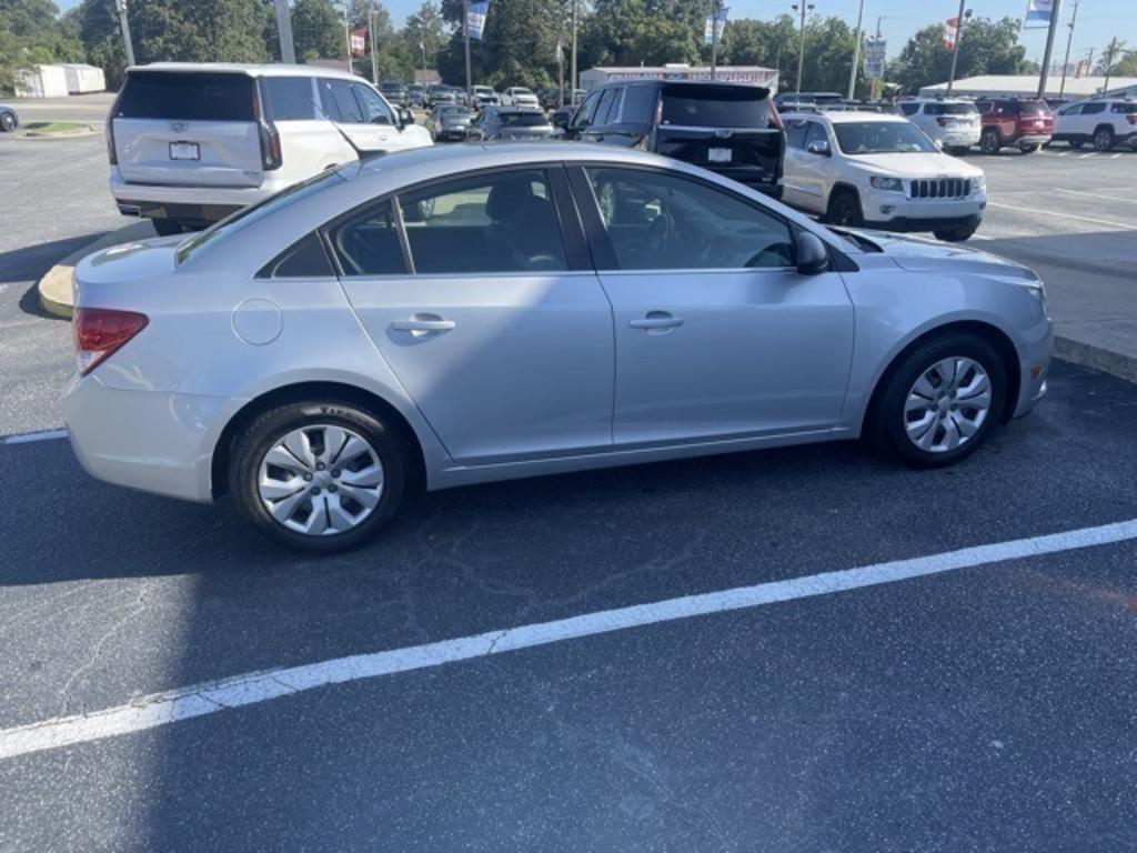 2012 Chevrolet Cruze - $8,000