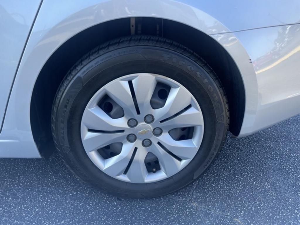 2012 Chevrolet Cruze - $8,000