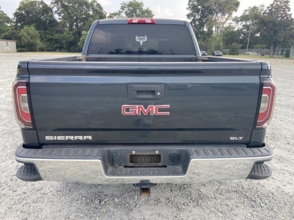2018 GMC Sierra 1500 - $36,000
