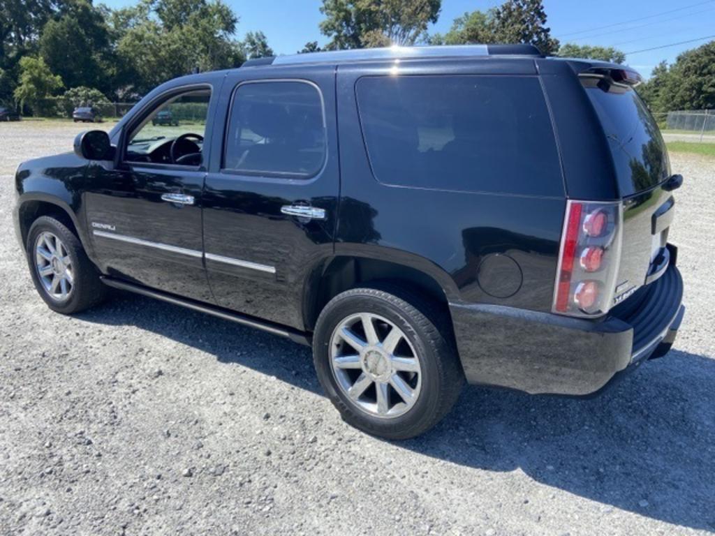 2012 GMC Yukon - $13,000