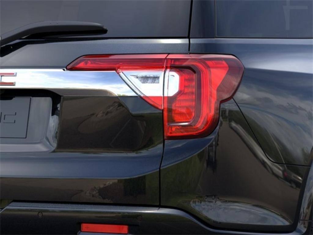 2023 GMC Acadia Denali photo