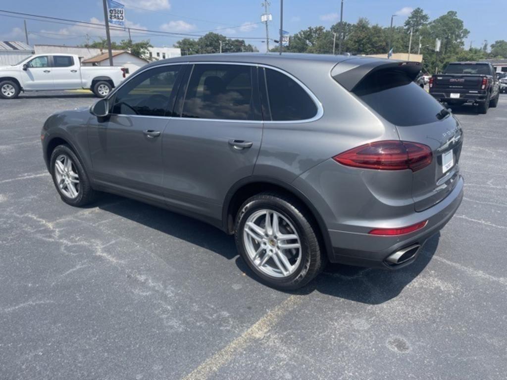 2017 Porsche Cayenne - $36,500