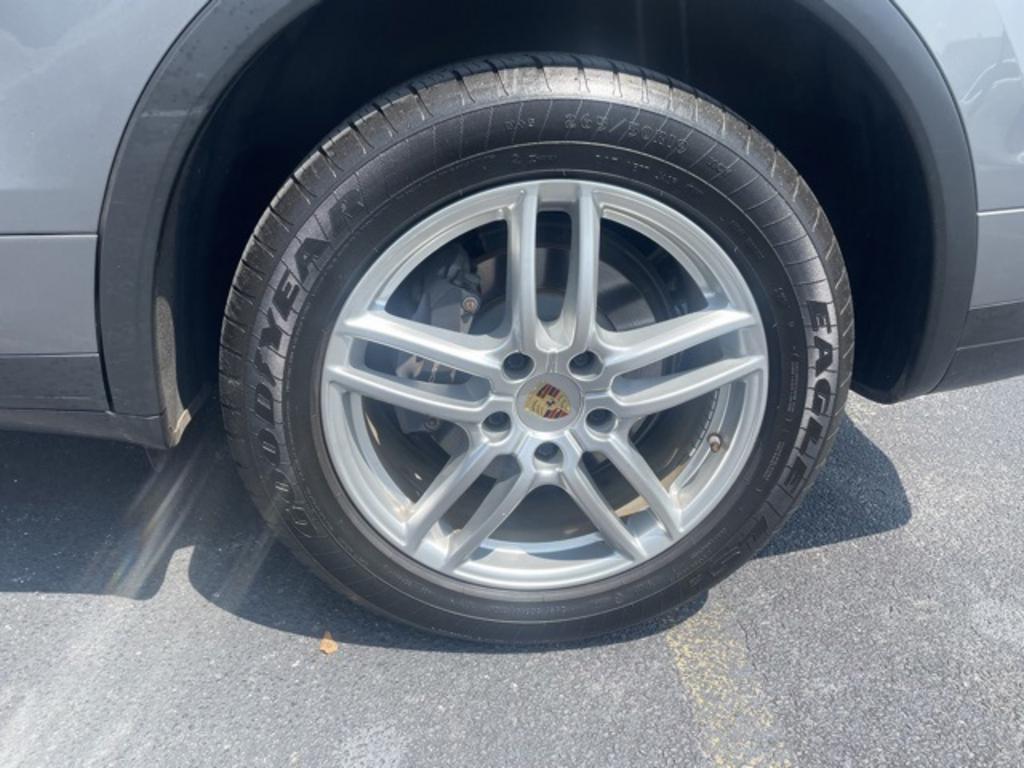 2017 Porsche Cayenne - $36,500