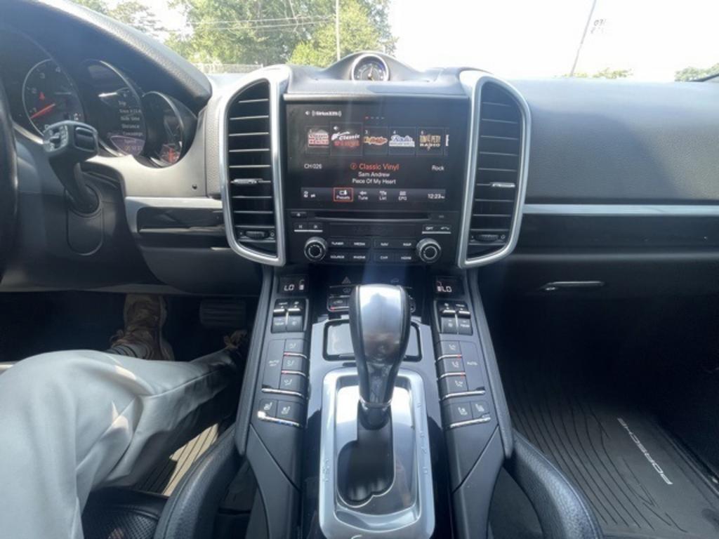 2017 Porsche Cayenne - $36,500