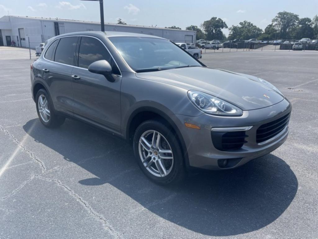 2017 Porsche Cayenne - $36,500