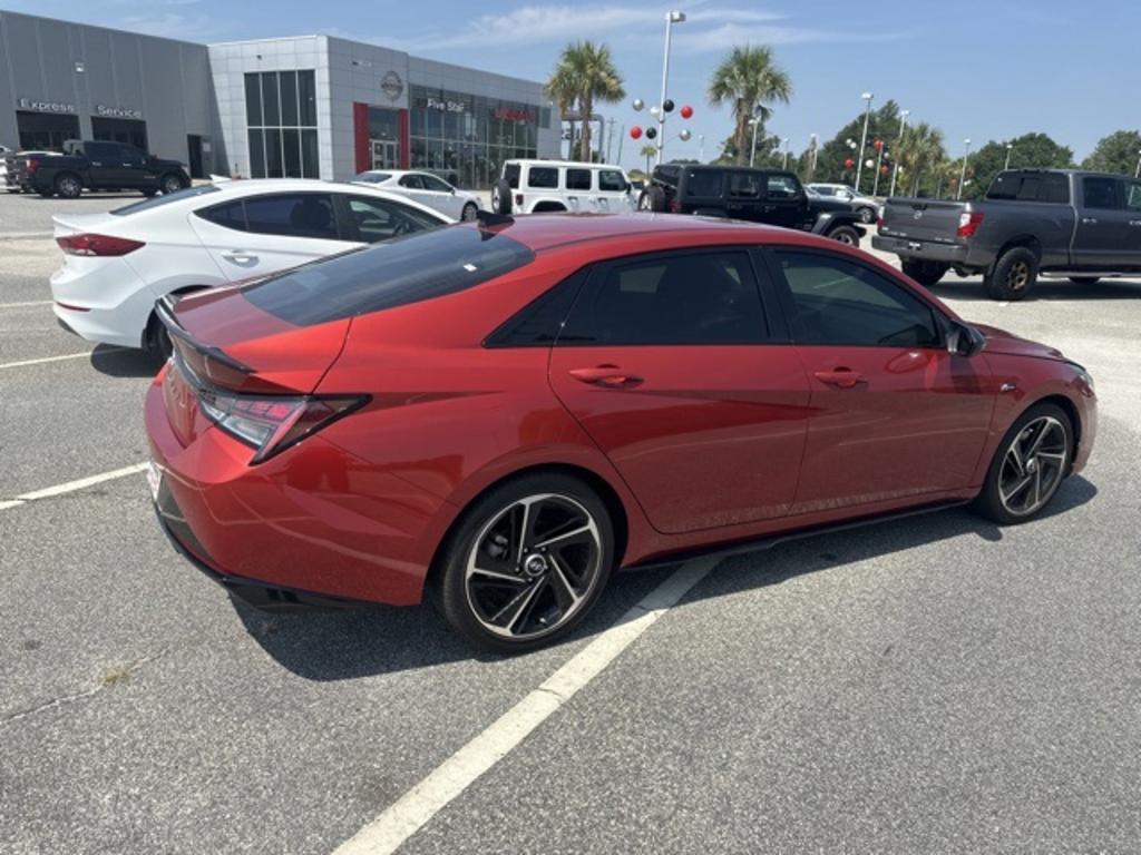 2022 Hyundai Elantra - $22,500