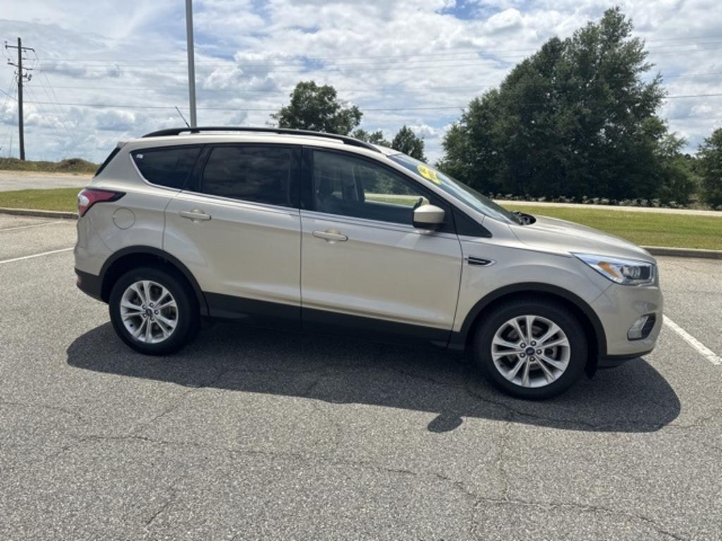 2018 Ford Escape - $17,500