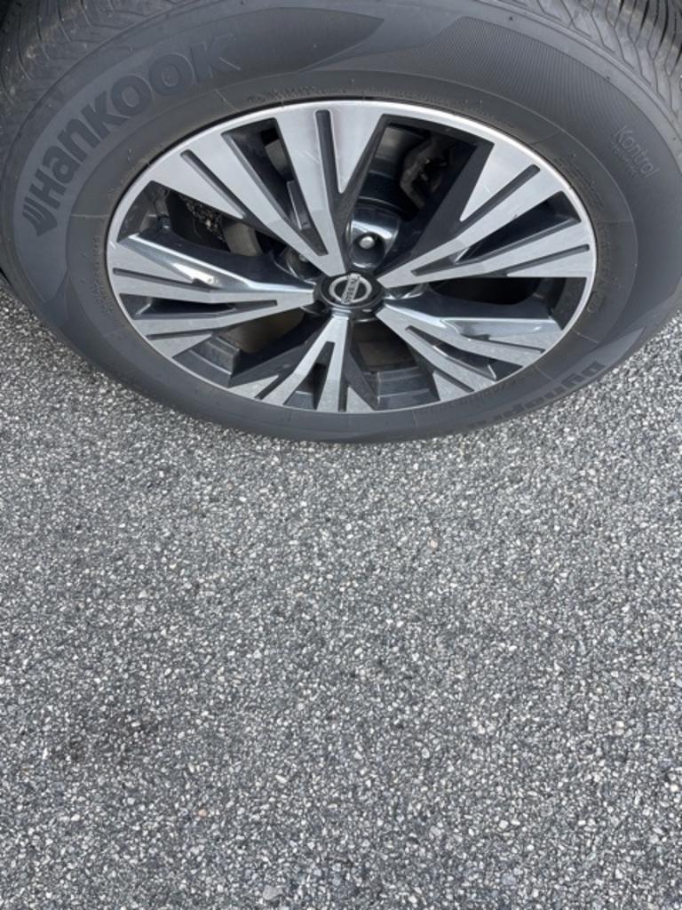 2021 Nissan Rogue - $27,500
