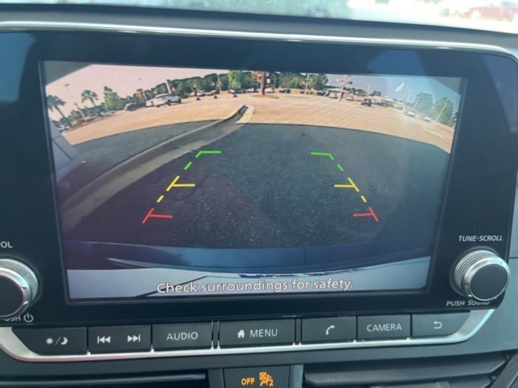 2020 Nissan Altima - $21,000