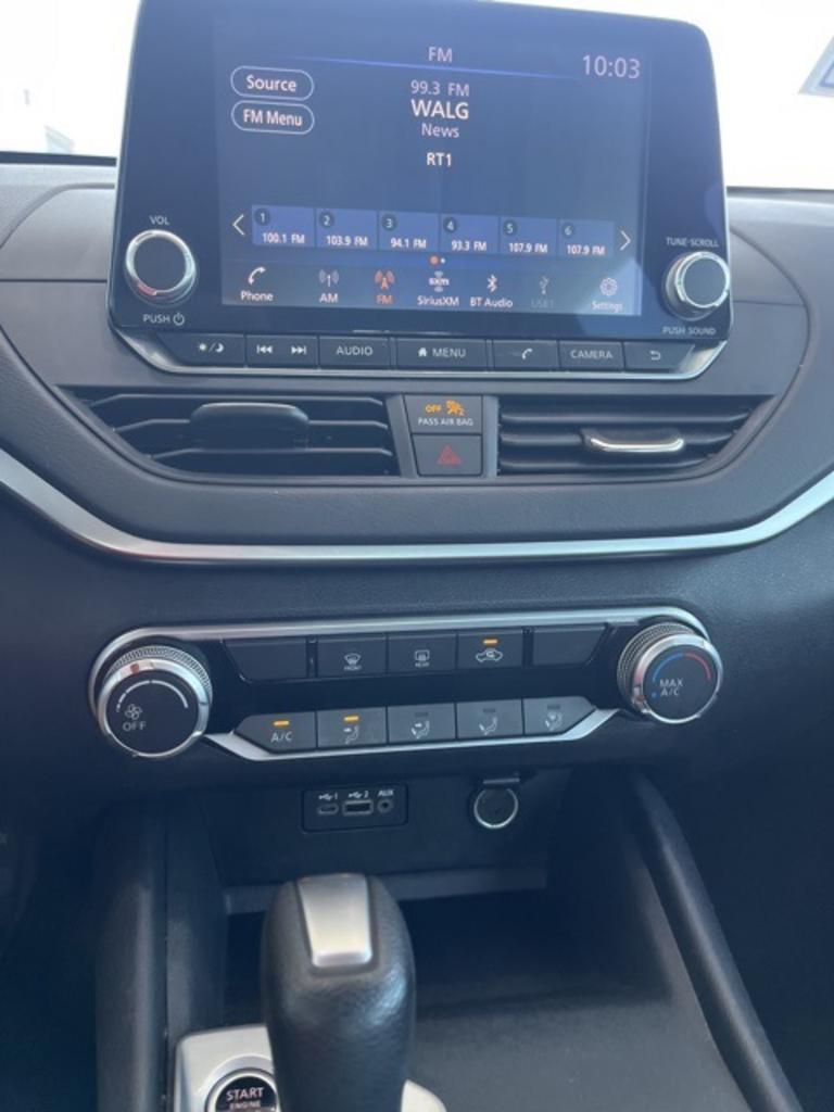 2020 Nissan Altima - $21,000