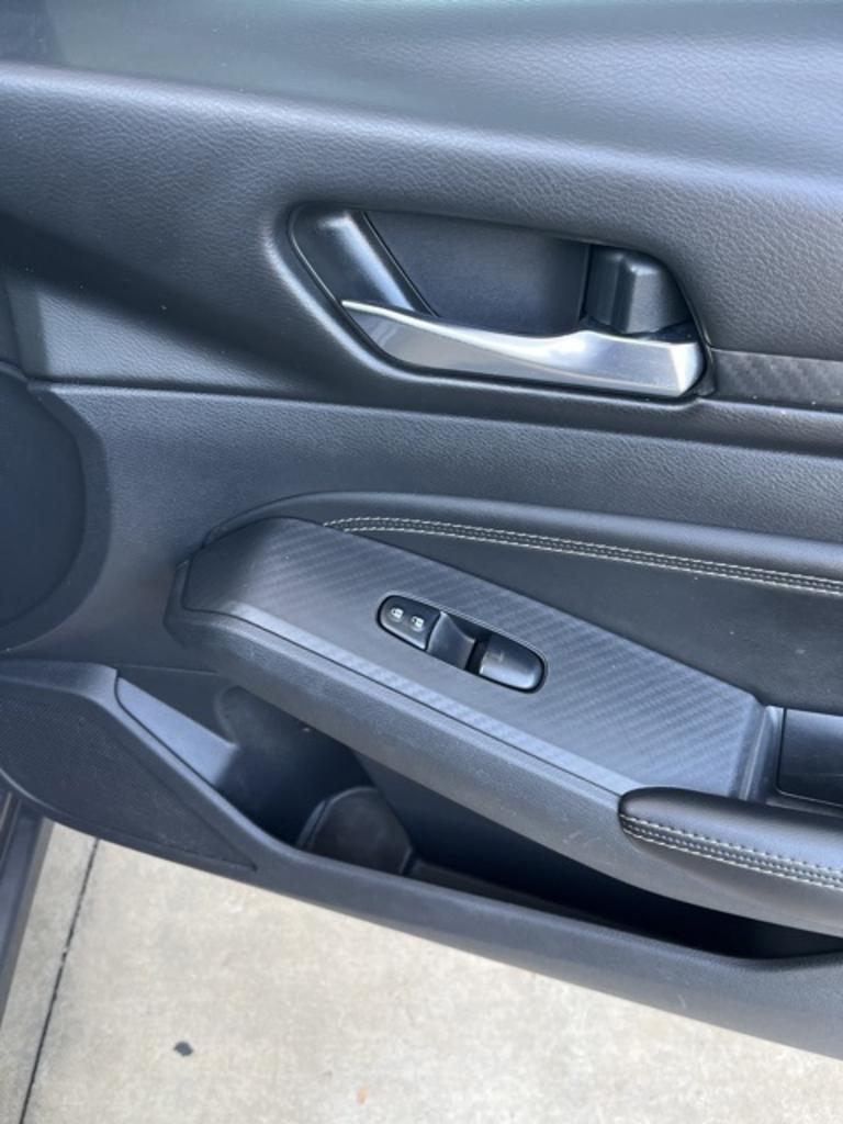 2020 Nissan Altima - $21,000