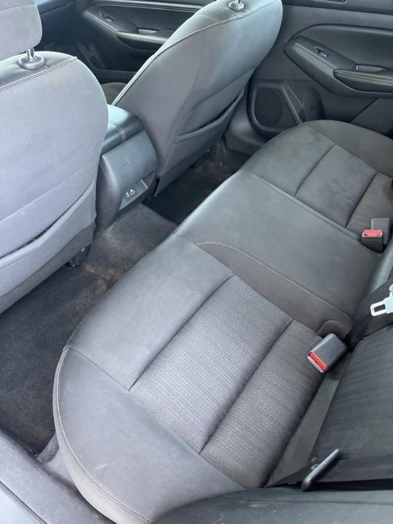 2020 Nissan Altima - $21,000