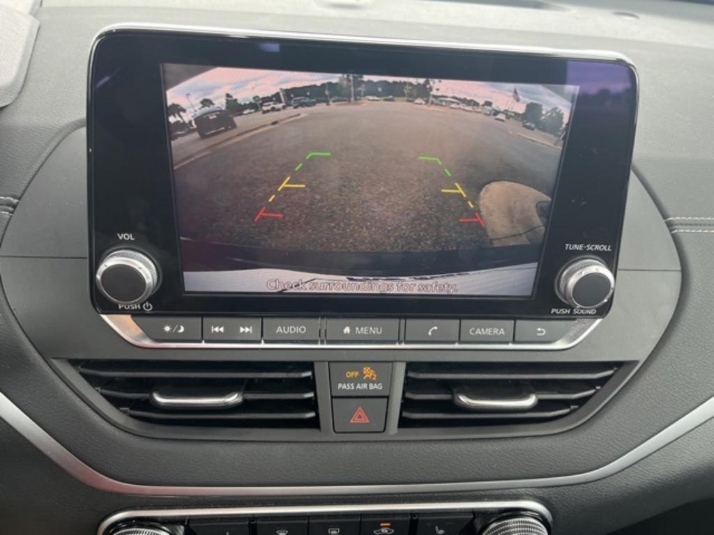 2022 Nissan Altima - $23,000