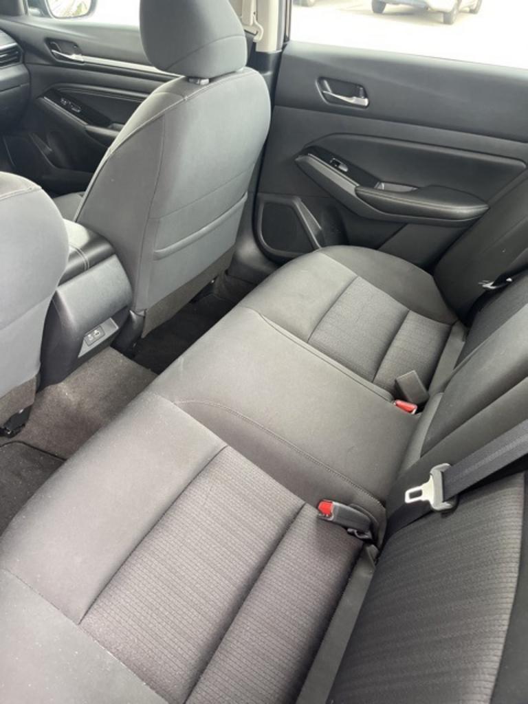 2022 Nissan Altima - $23,000