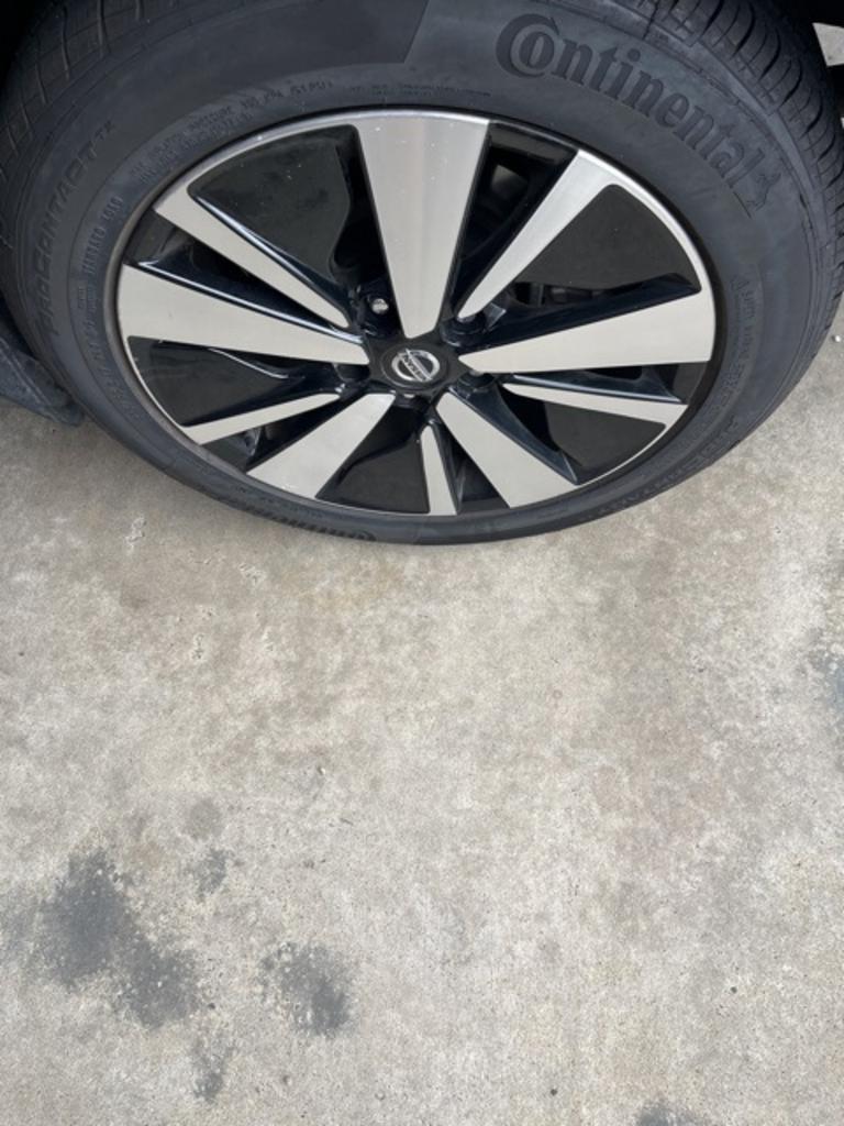 2022 Nissan Altima - $23,000