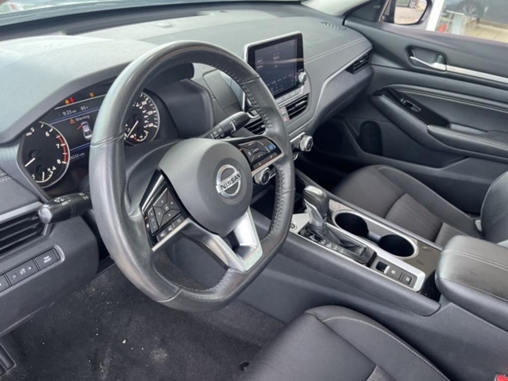 2022 Nissan Altima - $22,000
