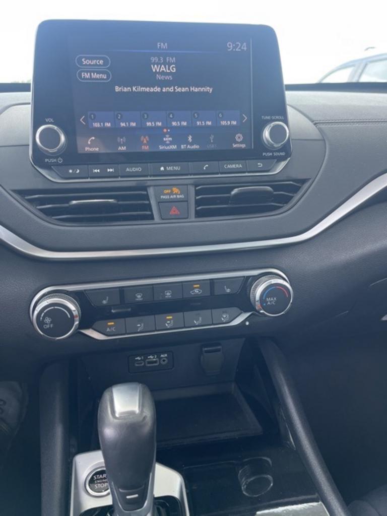 2022 Nissan Altima - $22,000