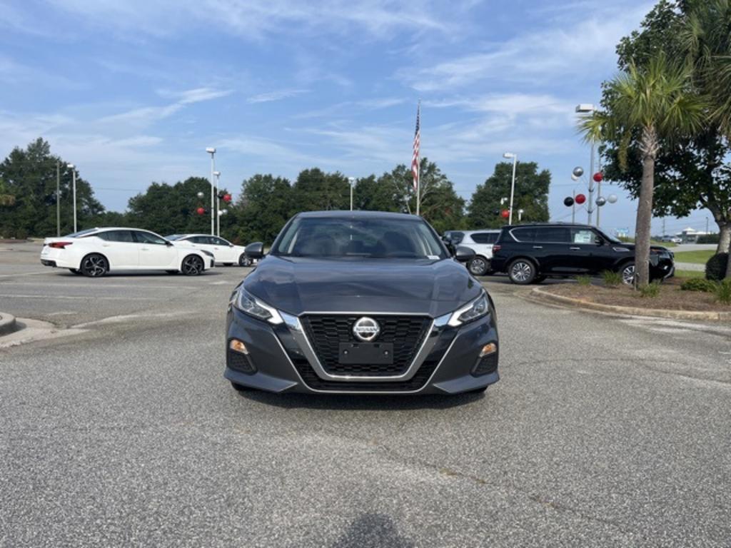 2022 Nissan Altima - $22,000