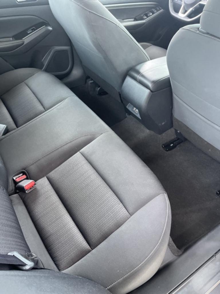 2022 Nissan Altima - $22,000