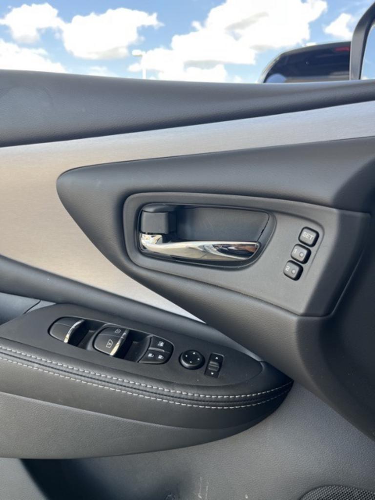 2023 Nissan Murano - $38,000