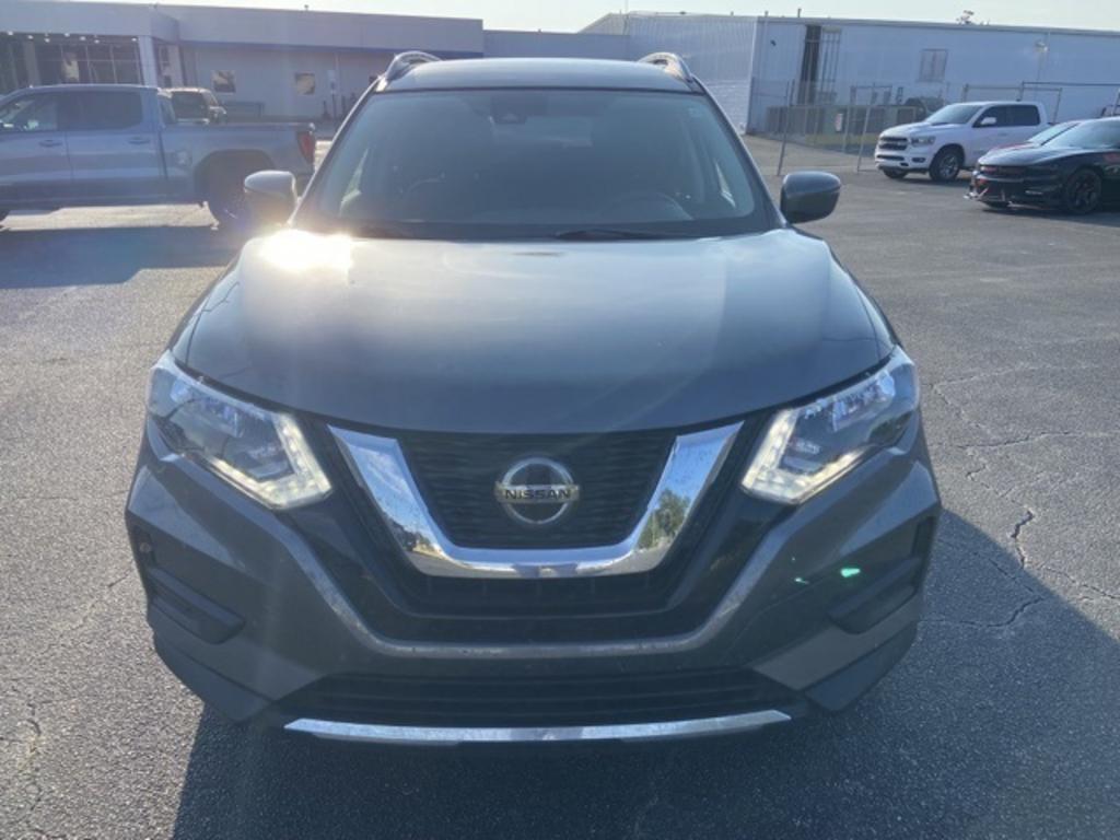 2019 Nissan Rogue - $17,500