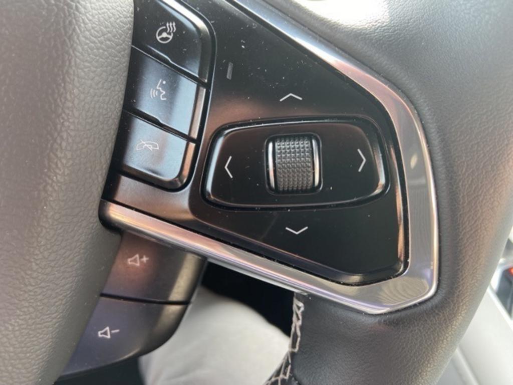 2022 Chevrolet Express Passenger LS photo 32
