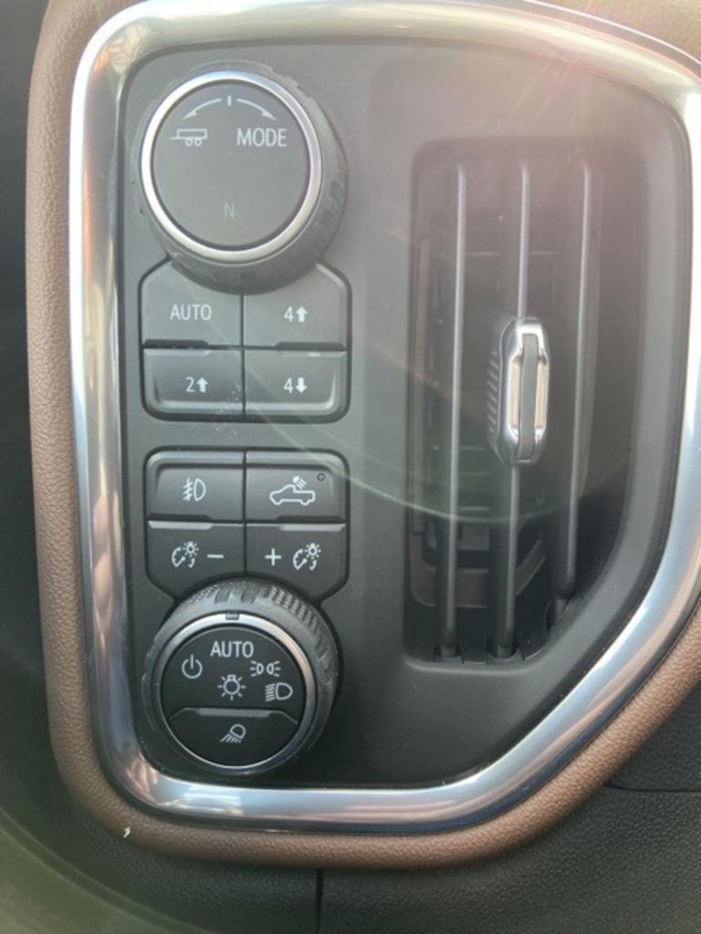 2022 Chevrolet Silverado 2500HD High Country photo